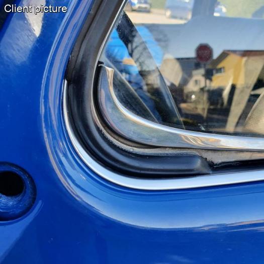 Türscheibenabstreifer mit Zierleiste Chrom rechts