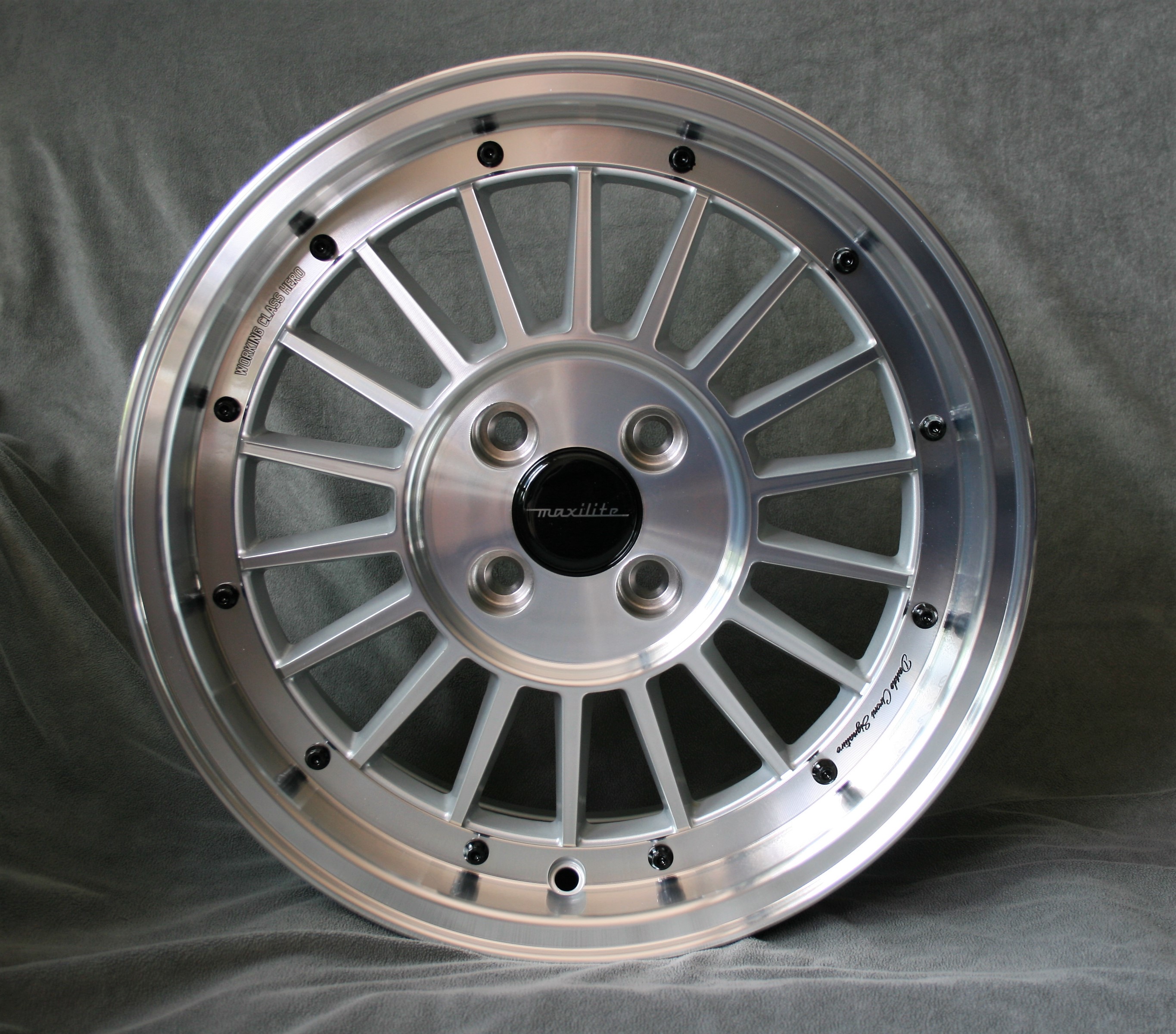 Maxilite WCHE Felge für Fiat – 7x15 silber/diamond cut