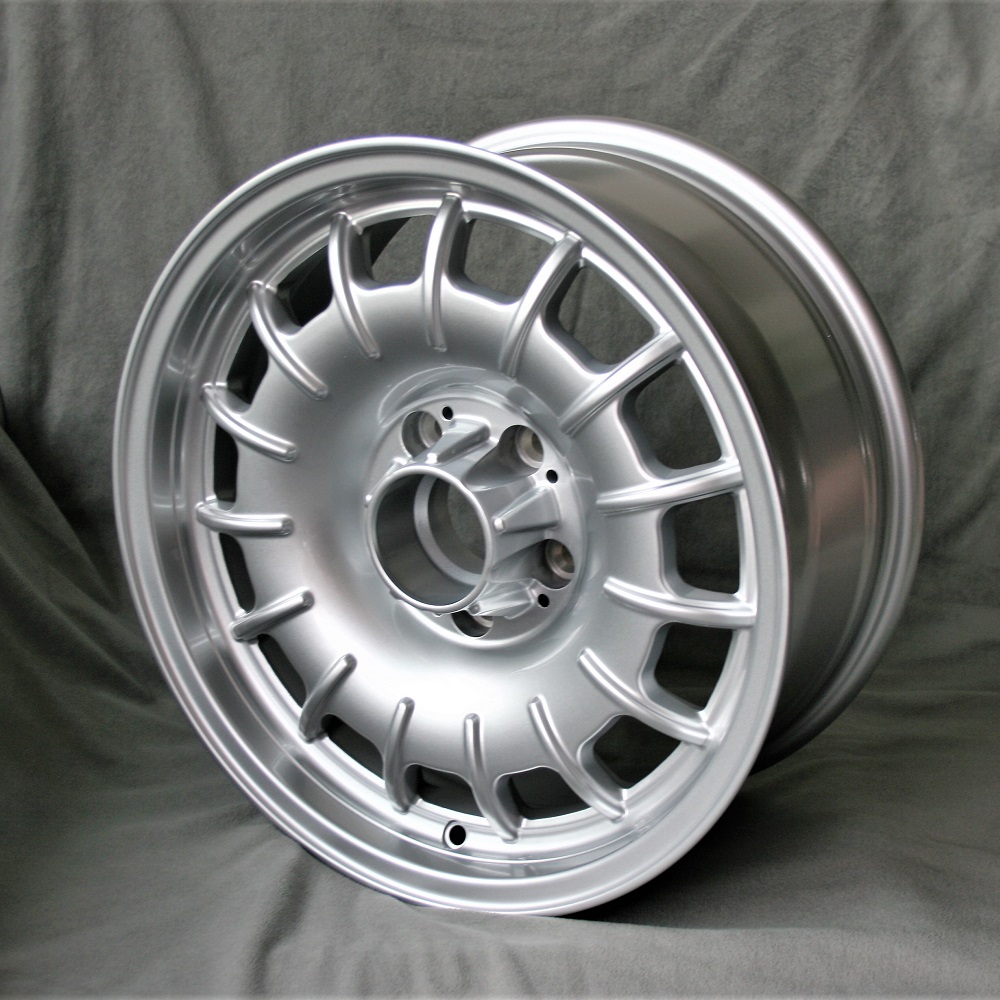 Maxilite Bundt Felge für Mercedes – 7x16 silber