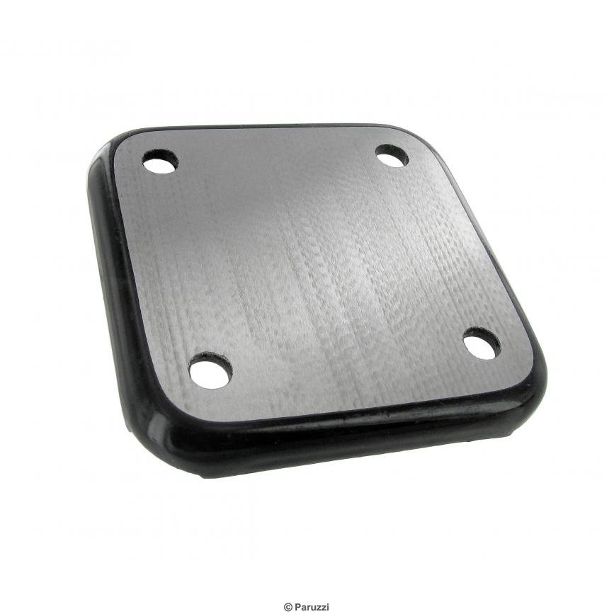 Serienmäßiger Ölpumpendeckel