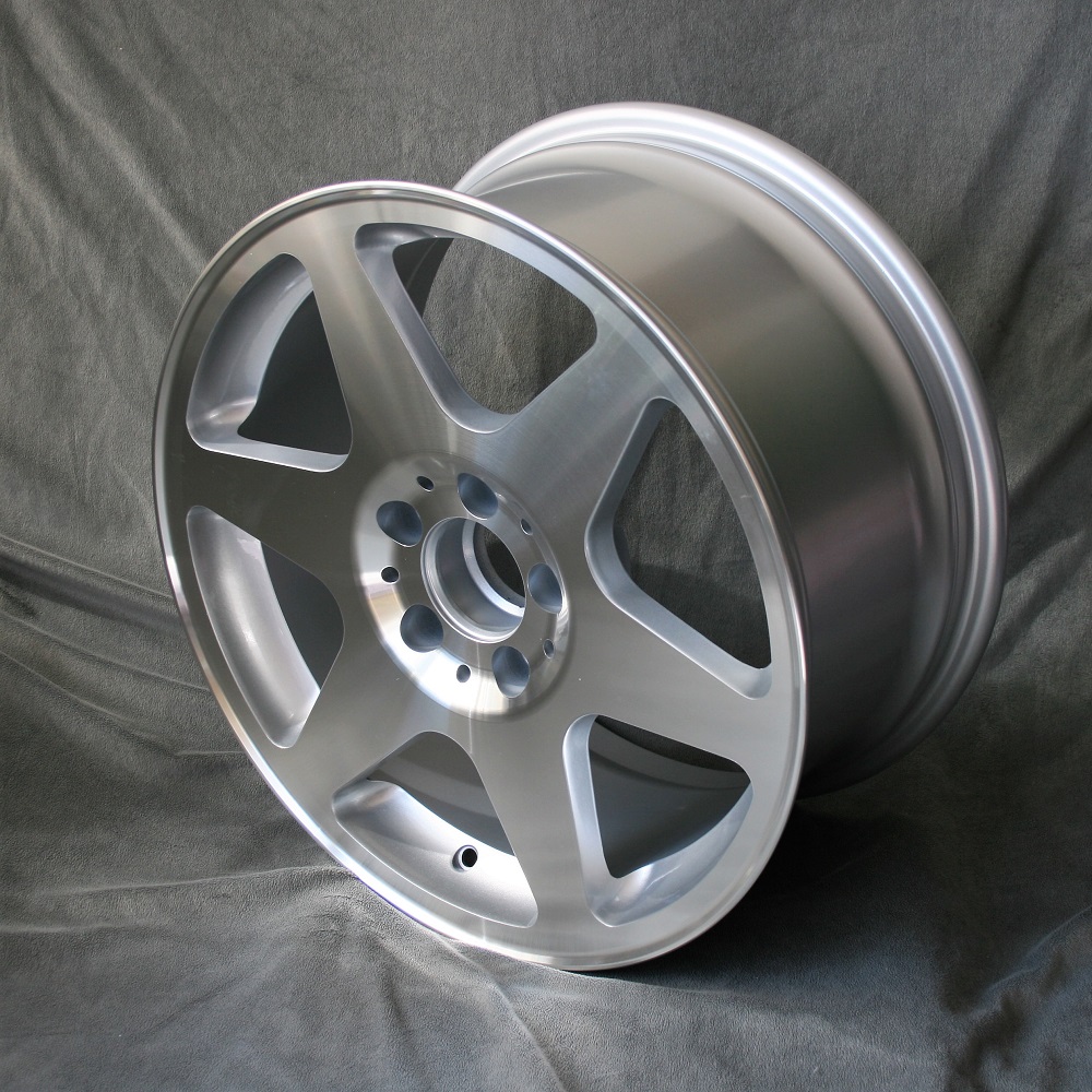 Maxilite Evo Felge für Mercedes 8,25x17 silber/diamond cut