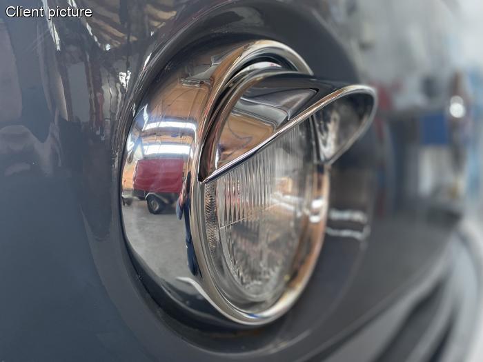 Scheinwerferzierring aus poliertem Edelstahl (pro Stück)