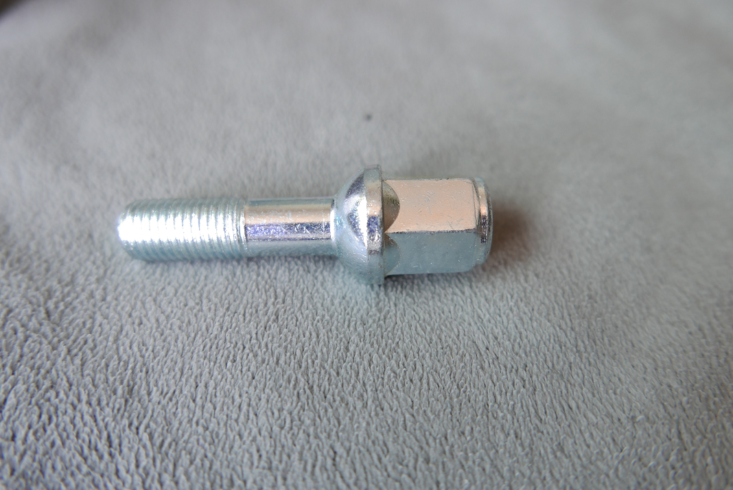 Radschrauben (Satz) M12x1,5x40 verzinkt,Kugelbund, SW 17 Radschrauben (Satz) M12x1,5x40 verzinkt,Kugelbund, SW 17