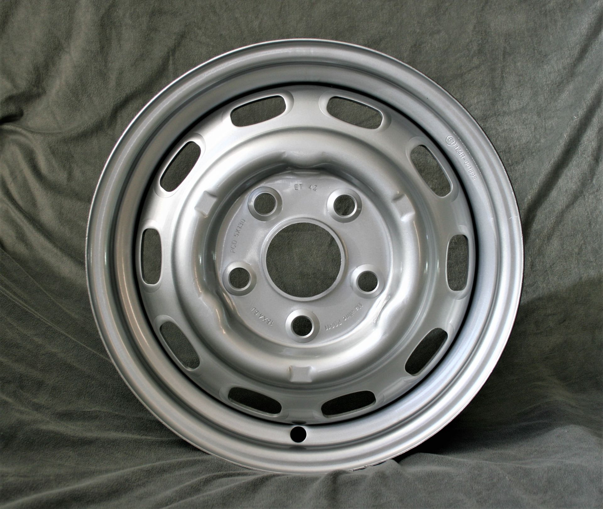 Stahlfelge Porsche 4,5x15-ET42 LK5x130