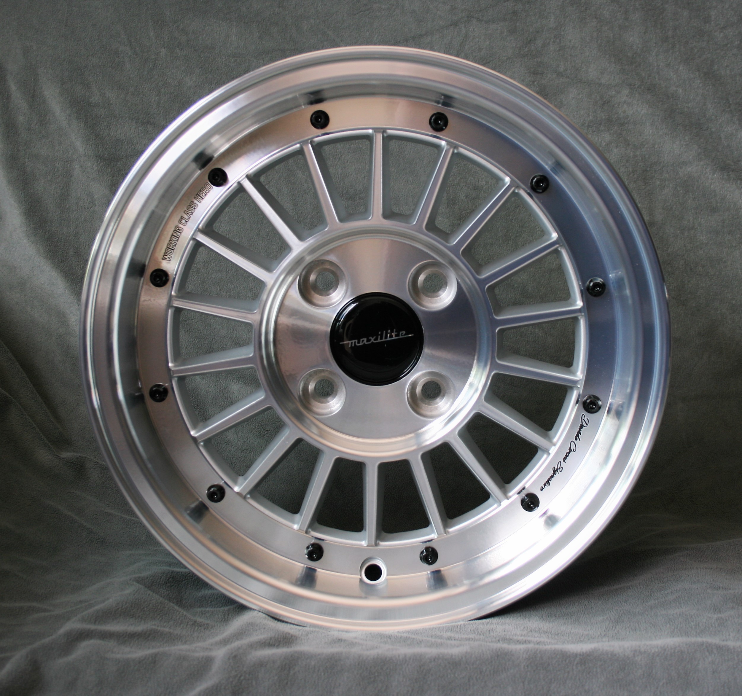 Maxilite WCHE Felge für BMW – 5,5x13 silber/diamond cut