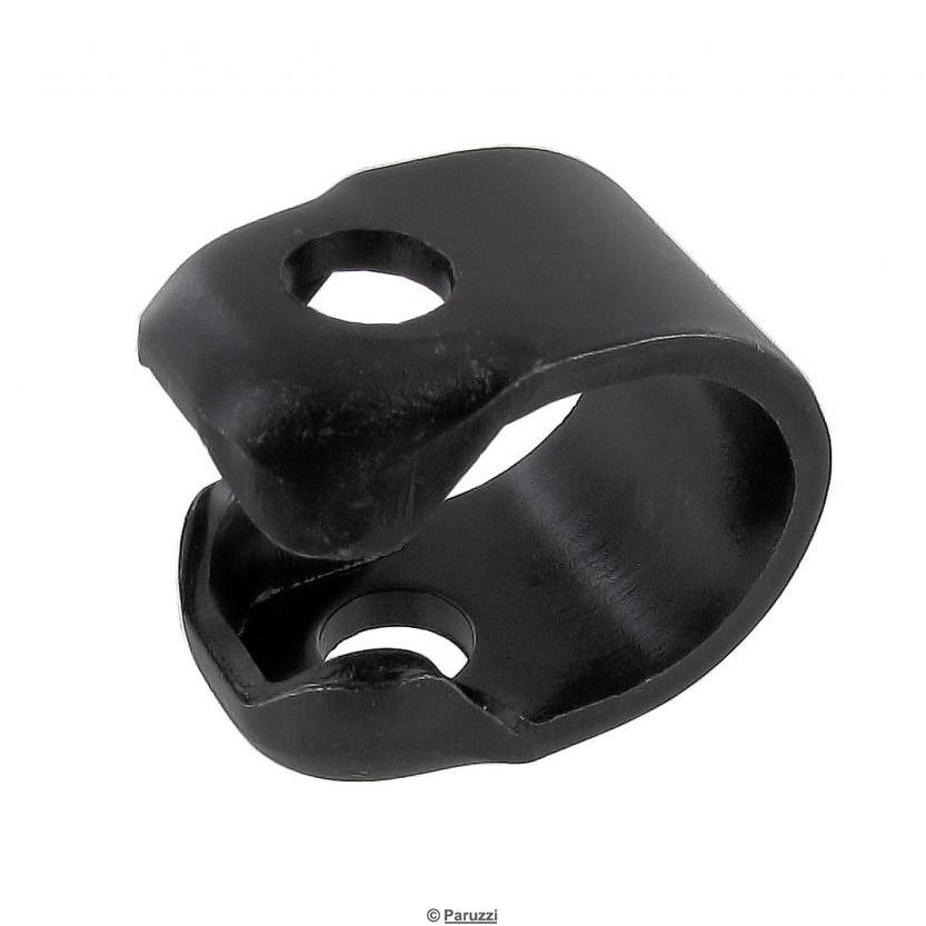 Lenkwellenflansch und Klemmhalterung der Schaltstangenfeder