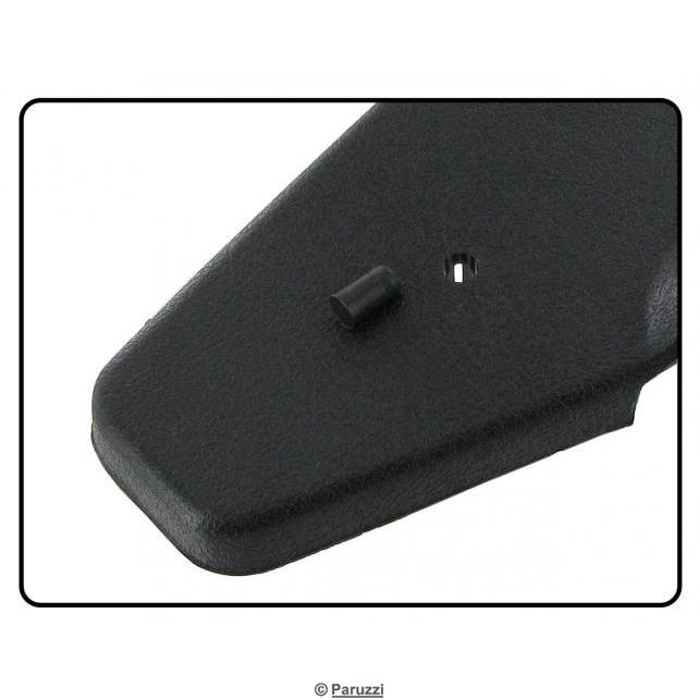 Sitz-Seitenabdeckung mit Loch für den rechten Sitz (pro Stück)