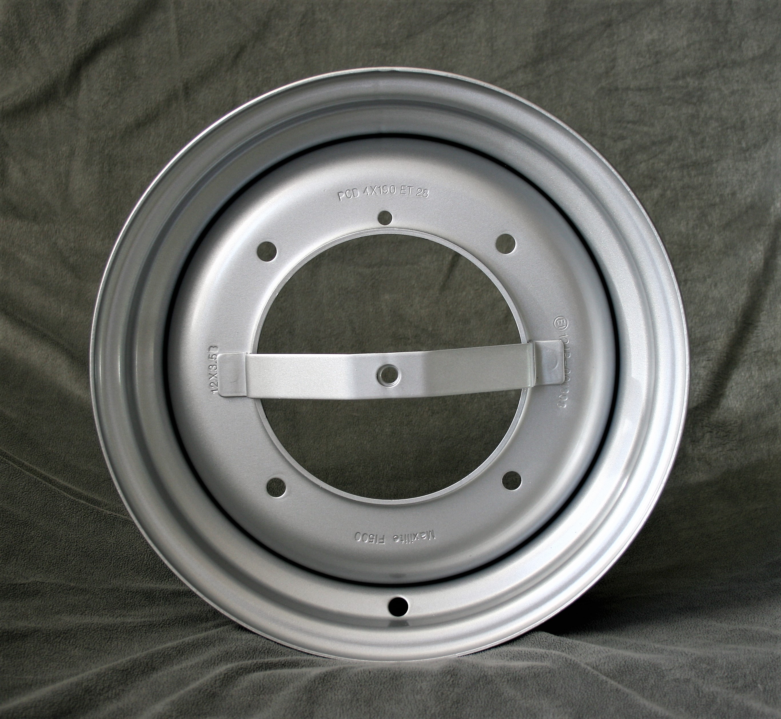 Maxilite OE Steel Felge für Fiat 500 – 3,5x12 silber
