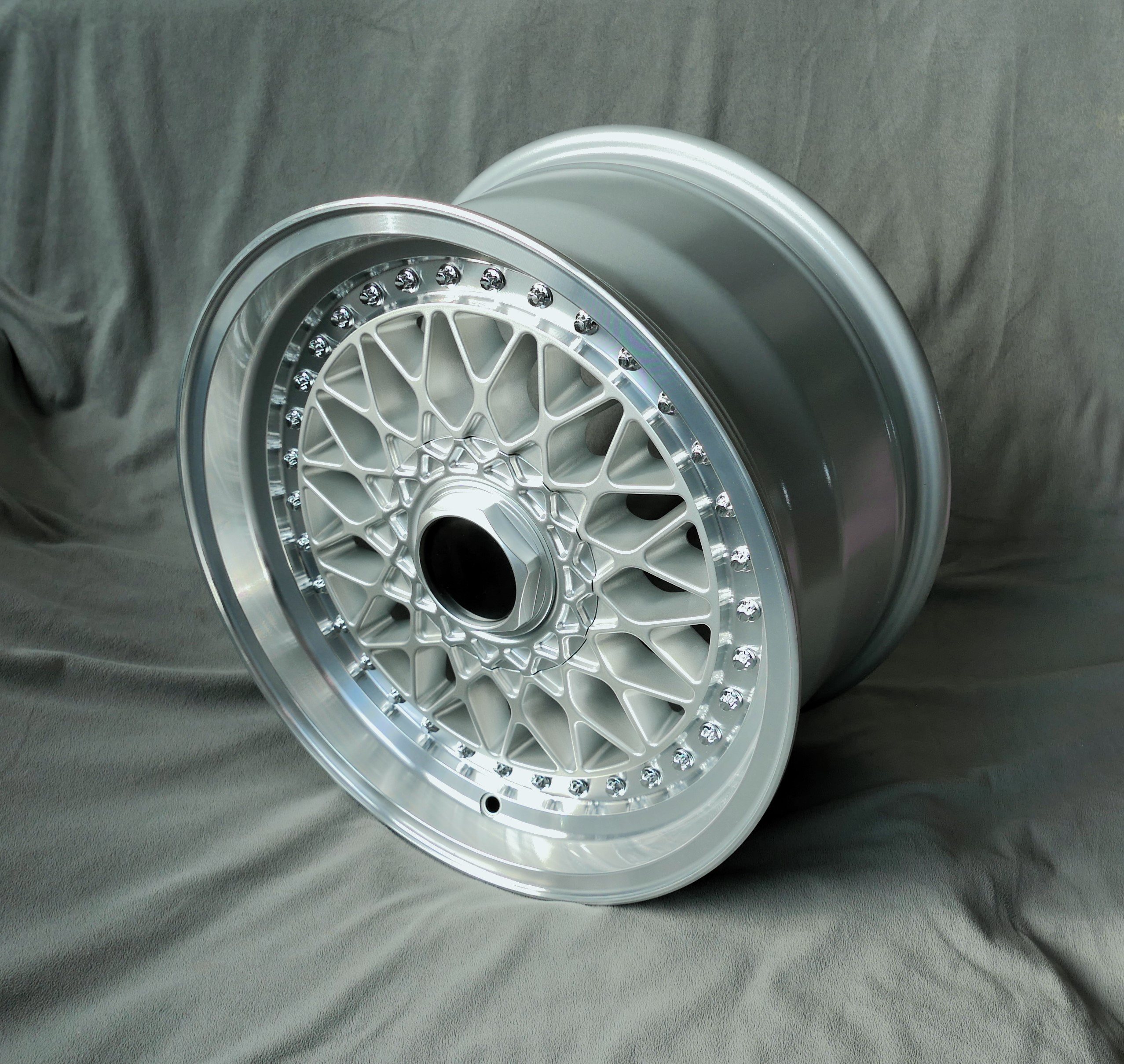 Maxilite RS Felge für Mercedes 7x16 silber/diamond cut