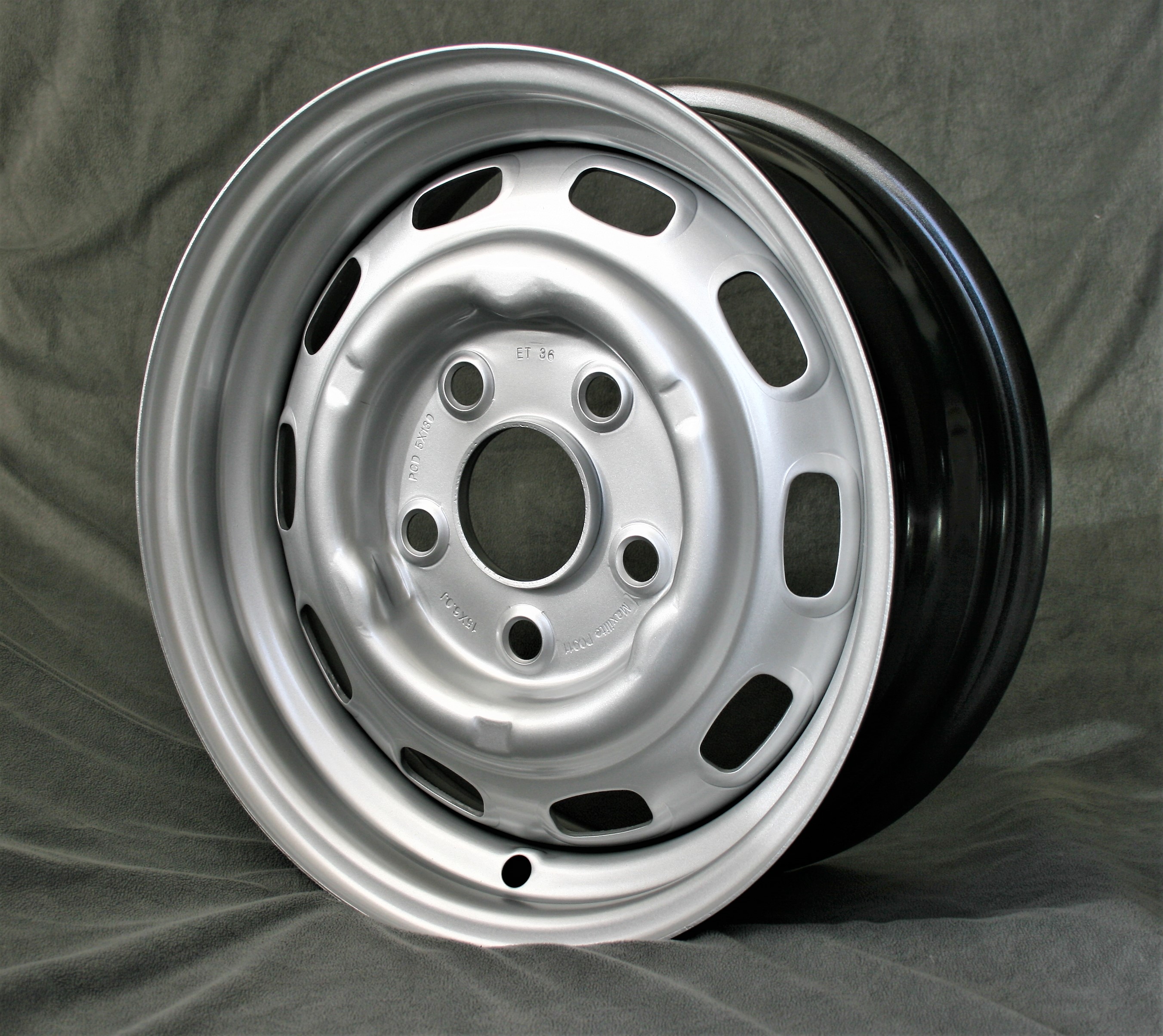 Stahlfelge Porsche 6x15-ET36 LK5x130 