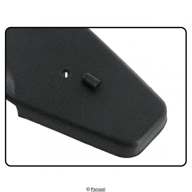 Sitz-Seitenabdeckung mit Loch für den linken Sitz (pro Stück)