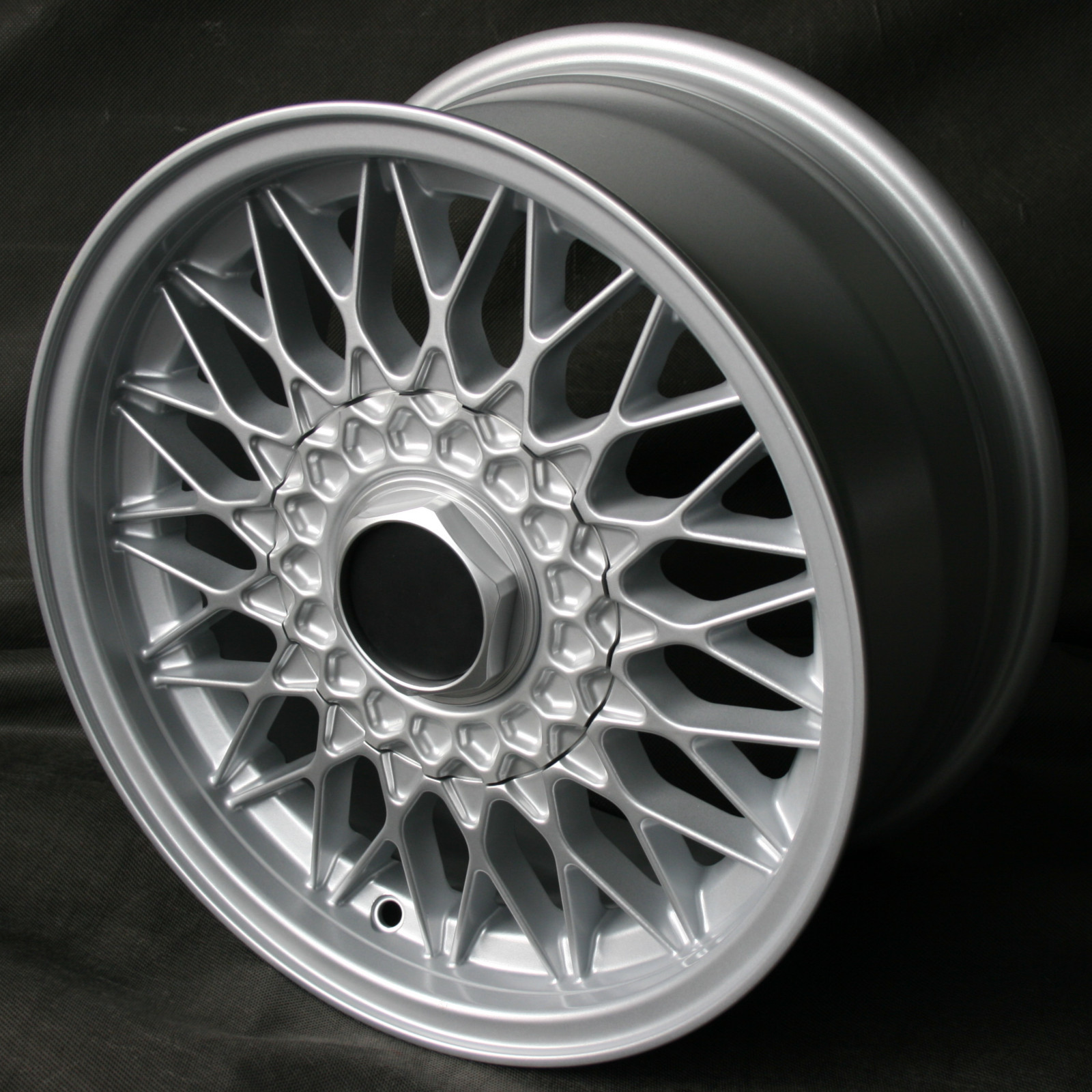 Maxilite x spoke Felge für BMW – 7x15 silber