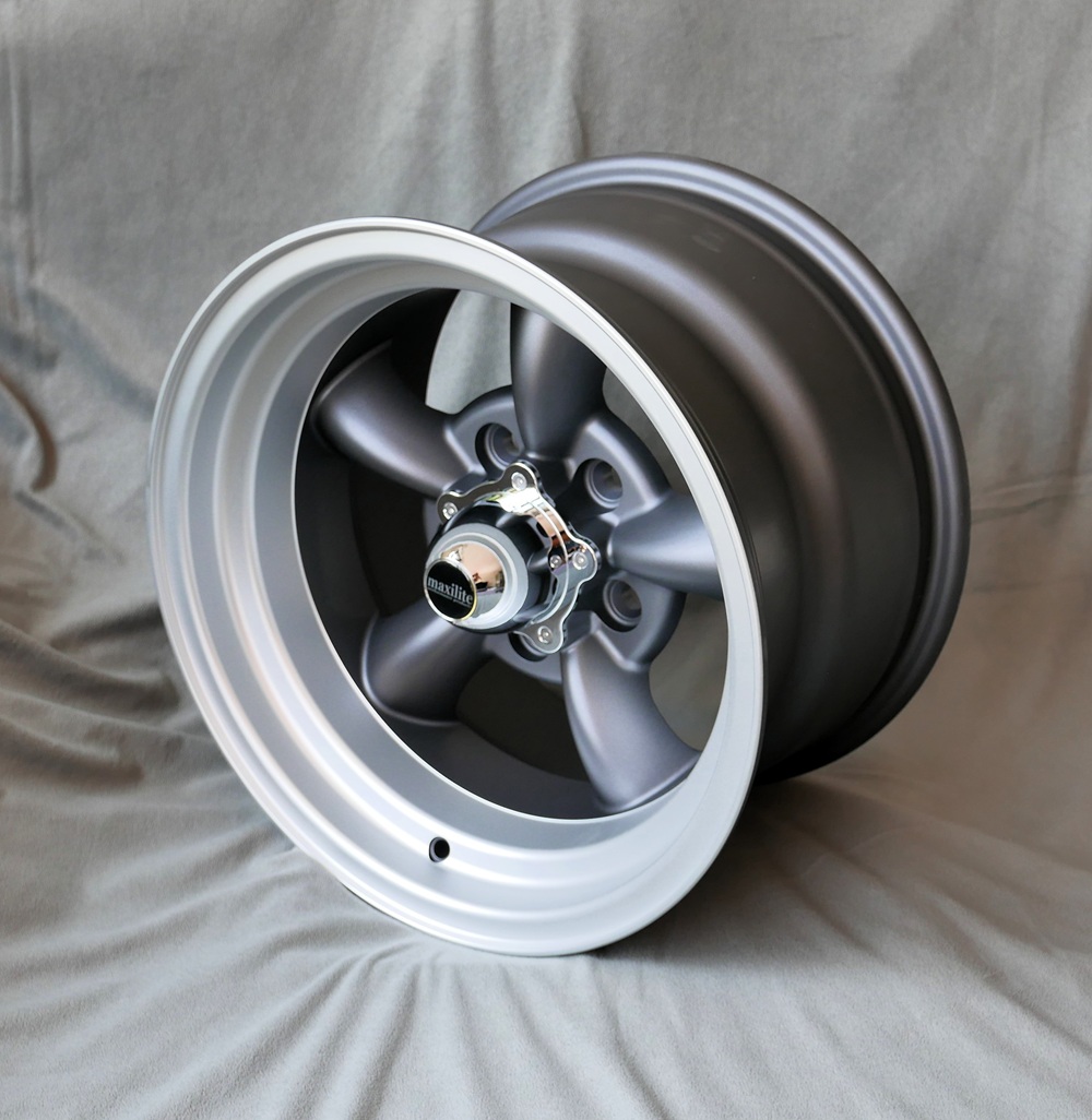 Maxilite AR Felge für Ford – 9x15 anthracite/diamond cut