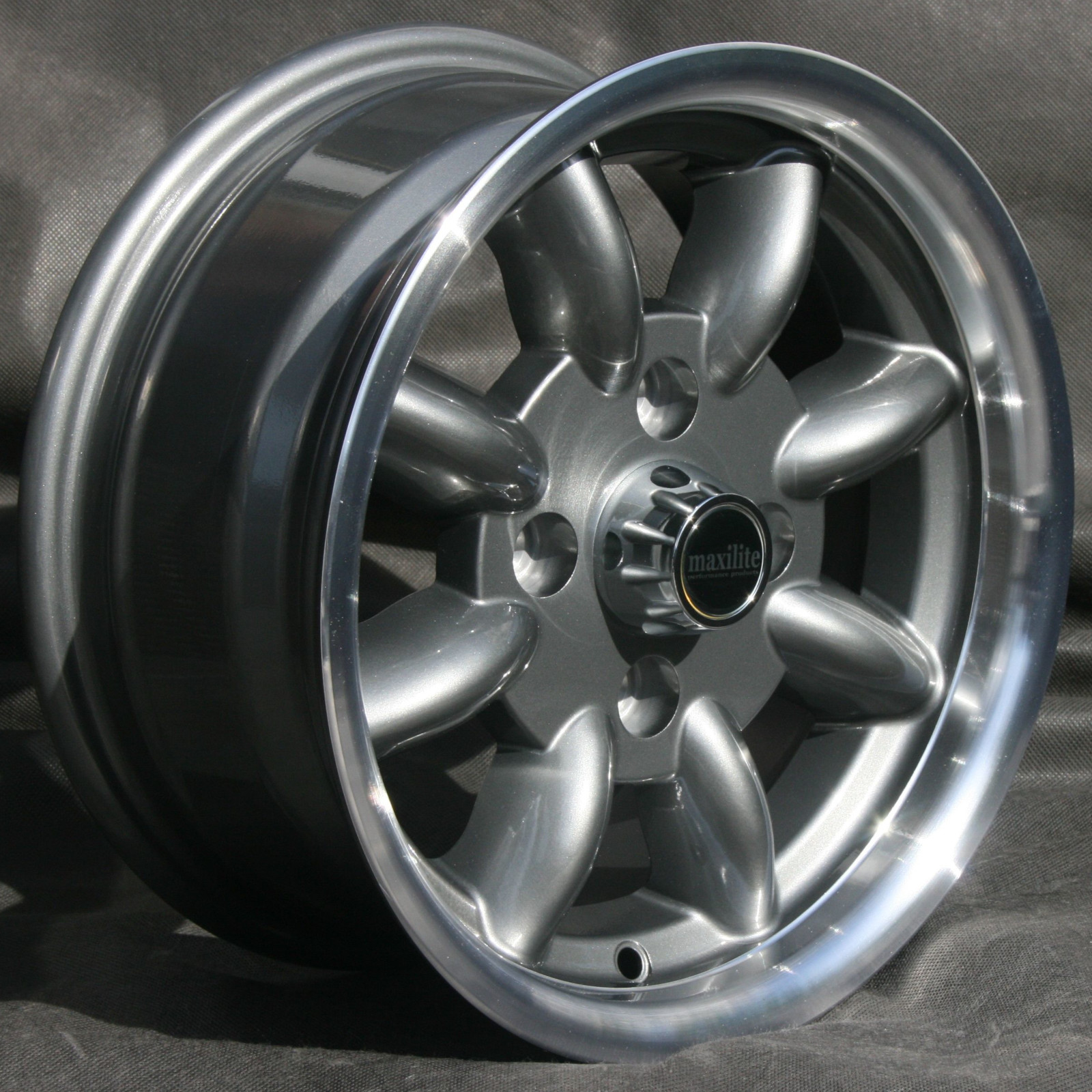 Maxilite Minilite Felge für Ford 6x13 anthracite/diamond cut
