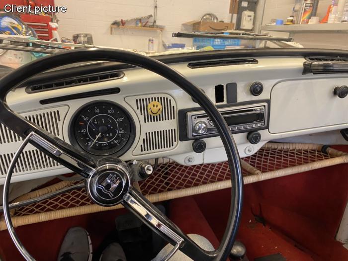 Lenkrad Serie schwarz komplett