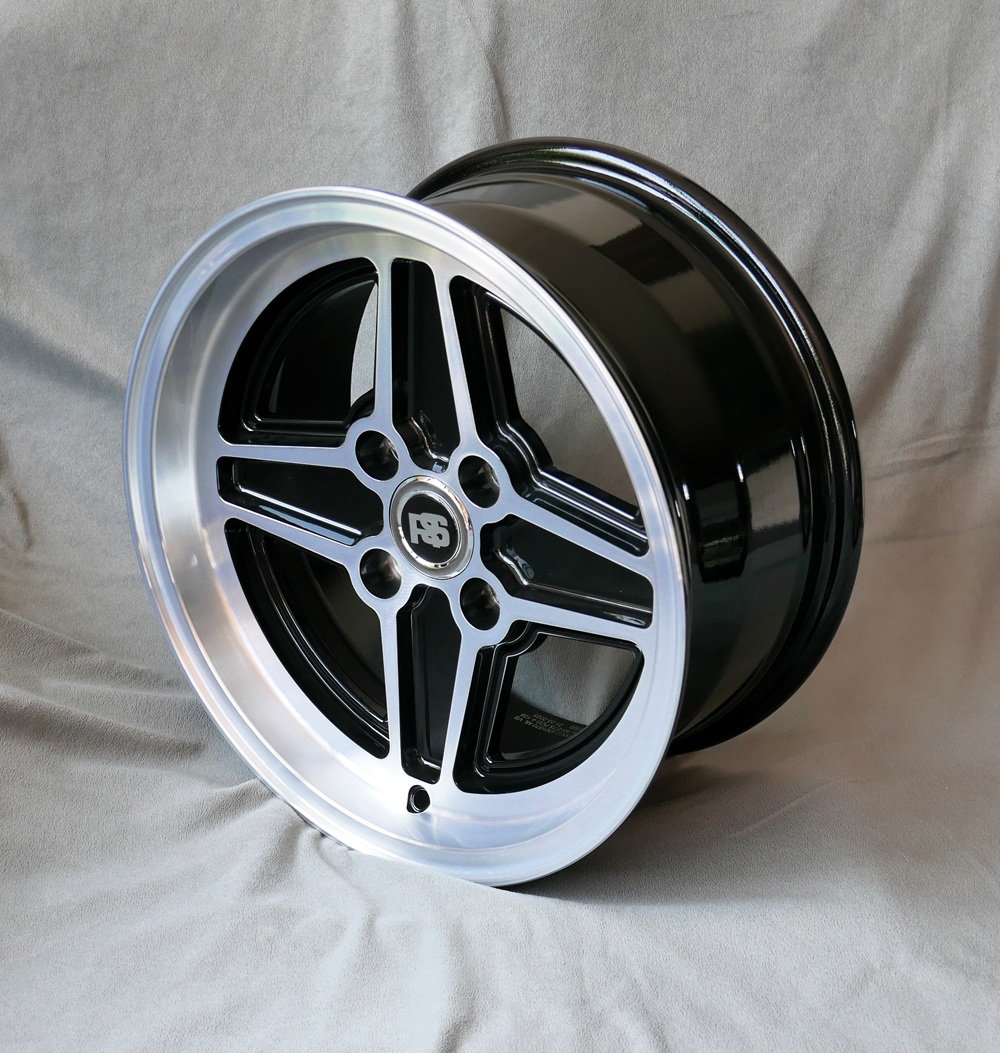 Maxilite RS Felge für Ford – 7x15 black/diamond cut