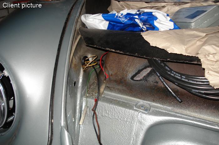 Kabelhülse Scheinwerferhalterung zur Karosserie (pro Paar)