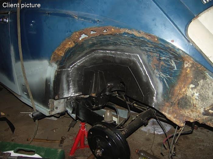 Hinterer Chassisträger mit umlaufender Blende rechts