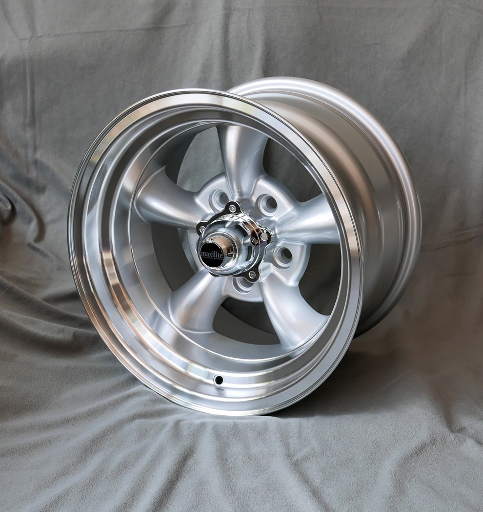 Maxilite AR Felge für Buick – 9x15 silber/diamond cut