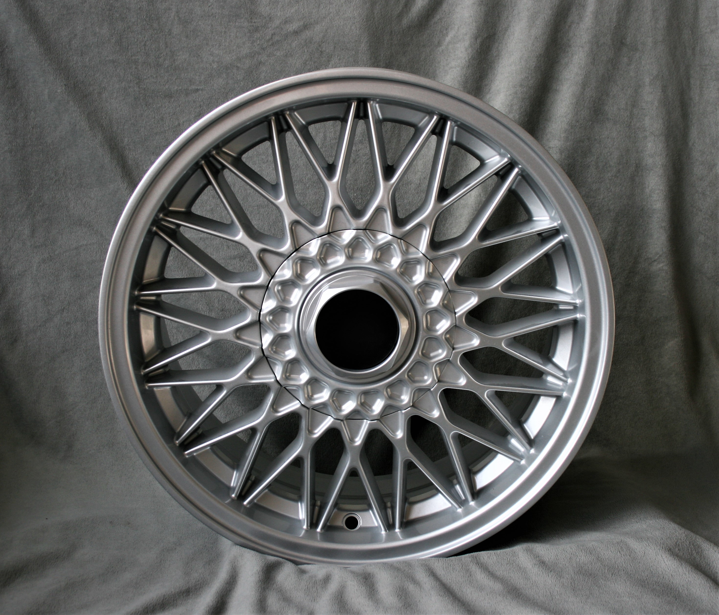 Maxilite x spoke Felge für BMW – 7x16 silber