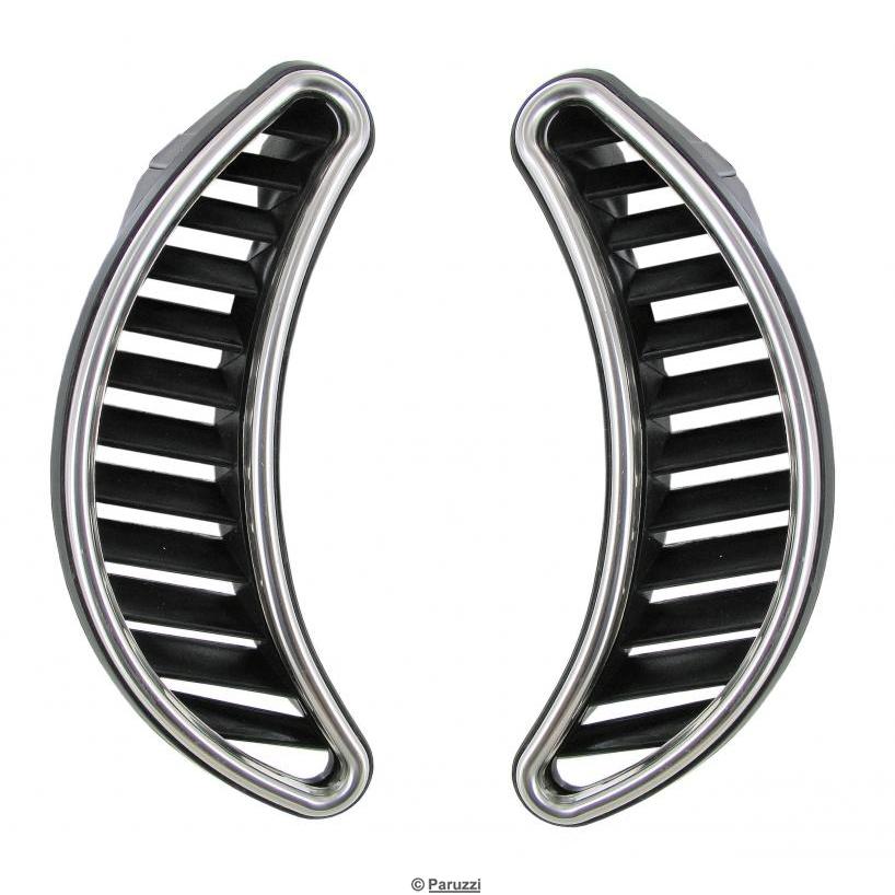 Seitliche Luftauslassblenden schwarz mit verchromter Edelstahlblende (pro Paar)
