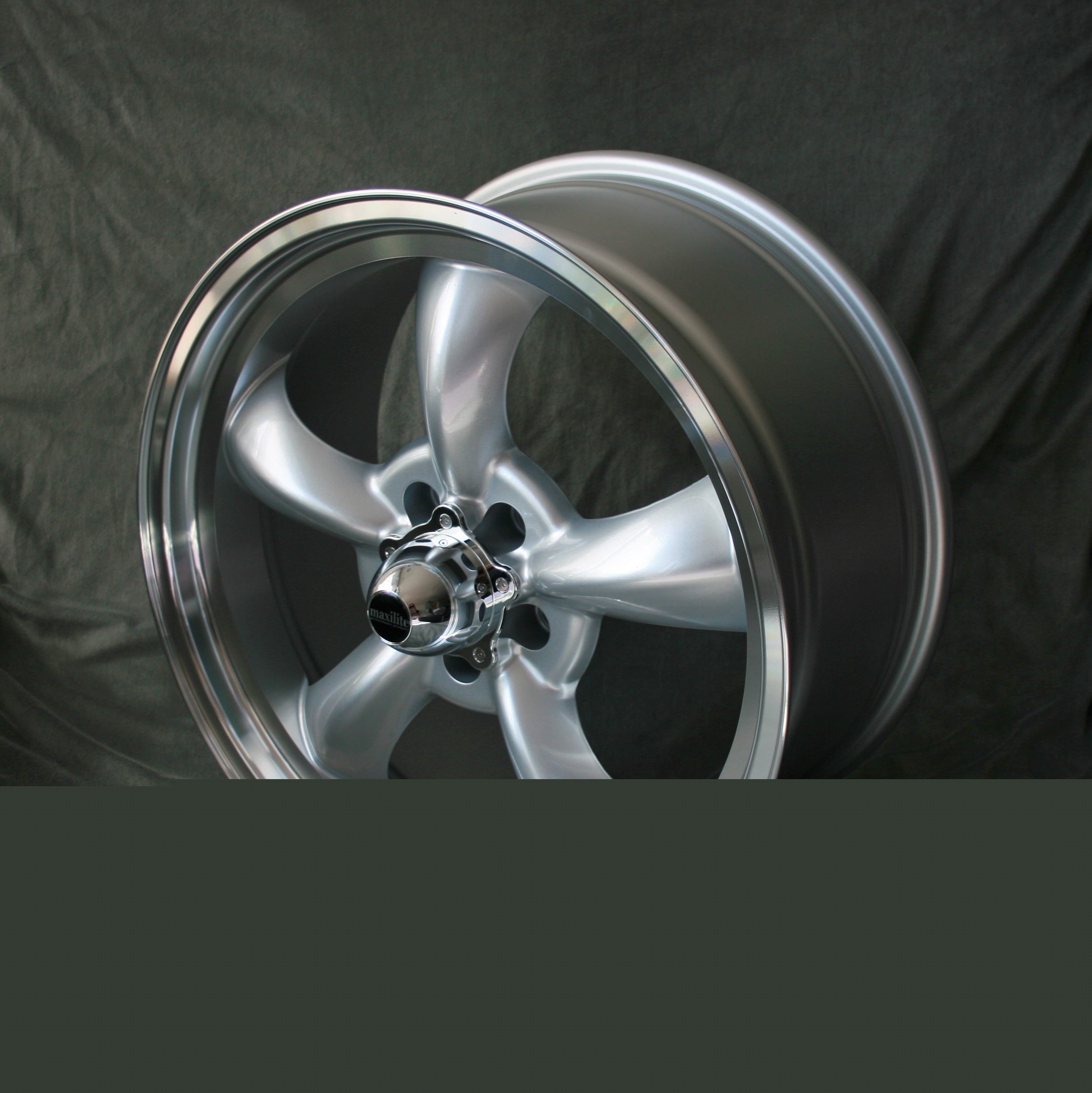 Maxilite AR Felge für Ford – 19 Zoll silber/diamond cut