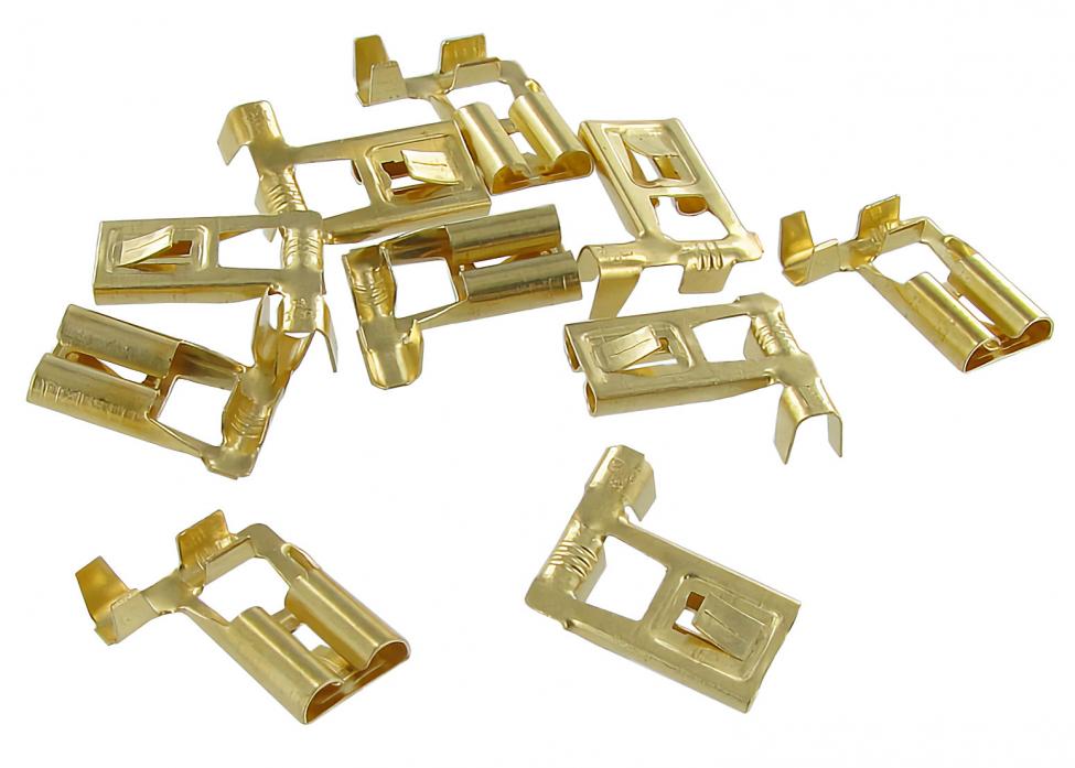 Abgewinkelte Flachsteckhülsen 8,0 mm für 1,5–2,5 mm² Kabel